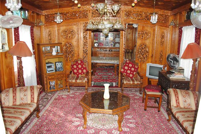 White Horse Houseboat, Srinagar 4